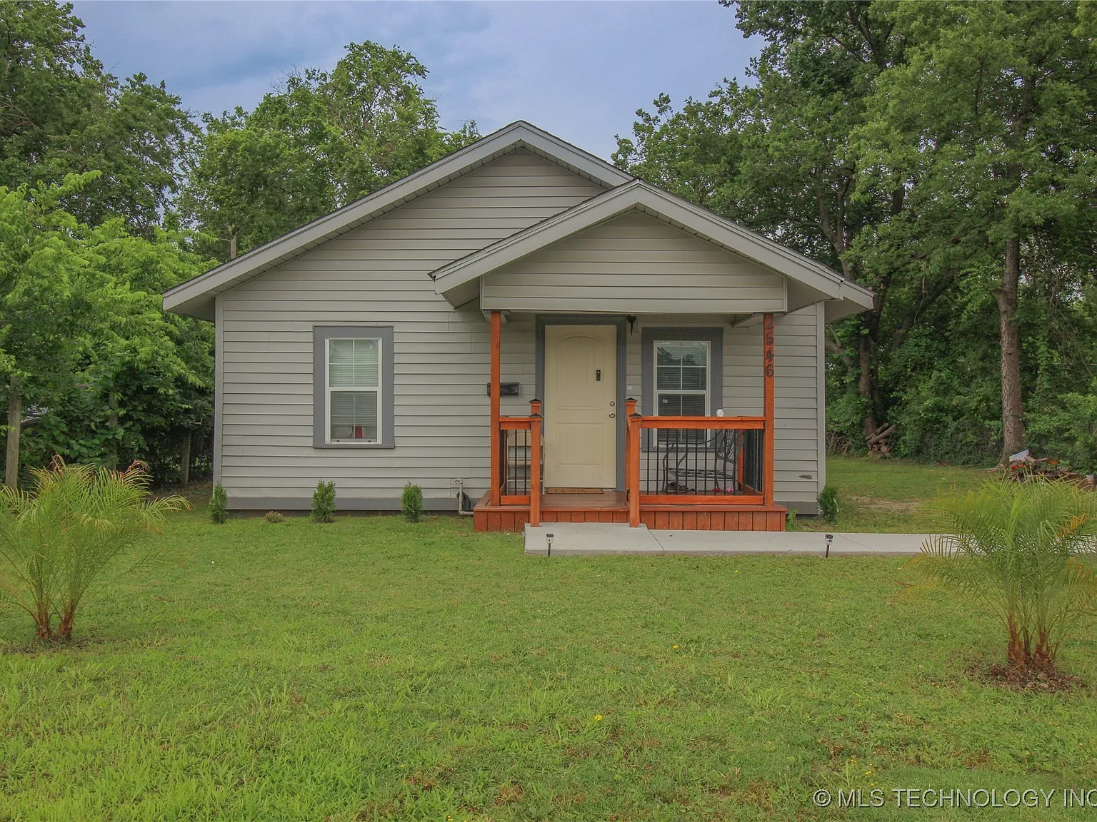 2546 North Owasso Avenue